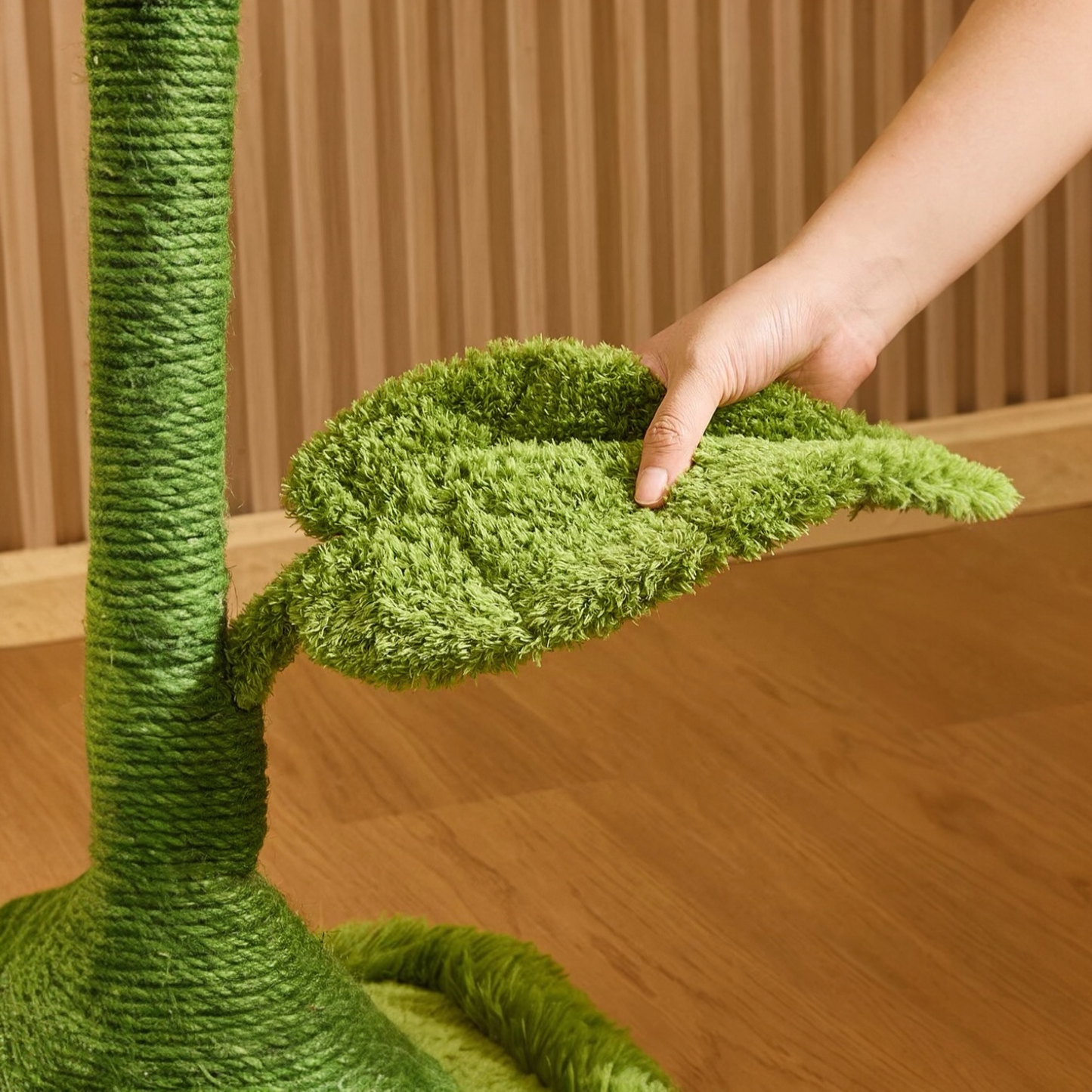 Monster Bloom Cat Tree
Climbing Tower