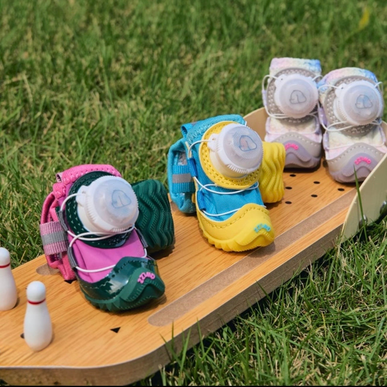 New lighting Dog winter Shoe ( 2 Pairs  ) for Front & Back Legs