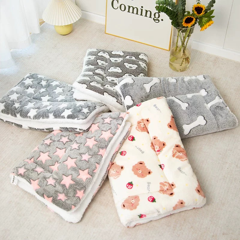 Pet sleeping bed mat warm blanket - PetsLoveStory®